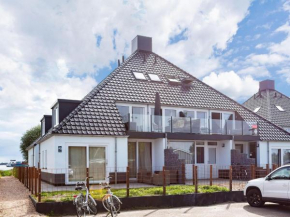 Cozy apartment located at the beautiful Sneekermeer